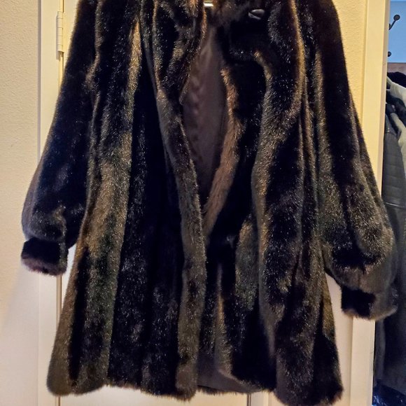 UNISEX Elegant French Designer Tissavel Brown Faux Fur Mink Coat! - Picture 2 of 11